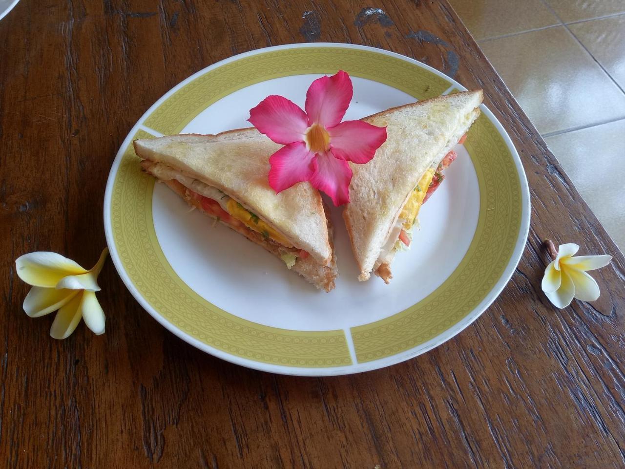 Suandi House Bed & Breakfast อูบุด ภายนอก รูปภาพ
