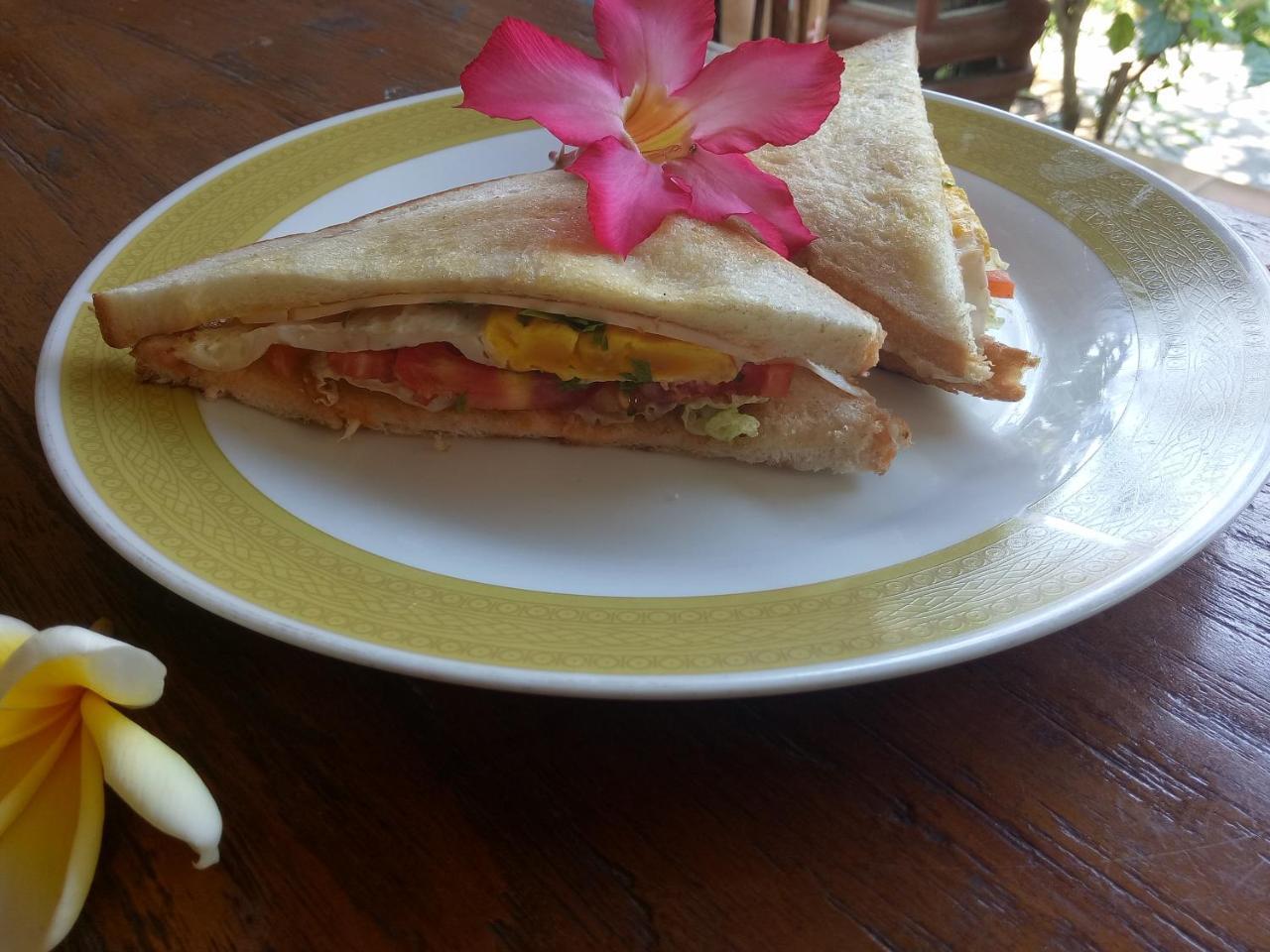 Suandi House Bed & Breakfast อูบุด ภายนอก รูปภาพ